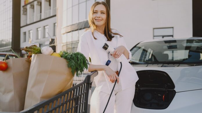 Carregar um carro elétrico: Aprenda como fazer em casa